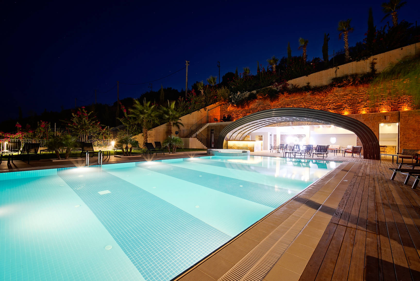 Kylix Pool Bar